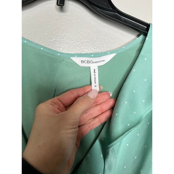 BCBGeneration Womens Surplice Faux Wrap Ruffle Detail Polkadot Dress Medium - Picture 5 of 7